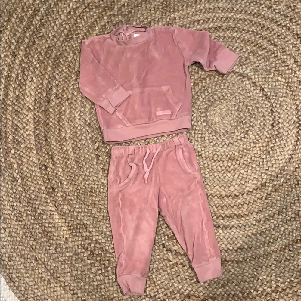L’ovedbaby velour sweatsuit
